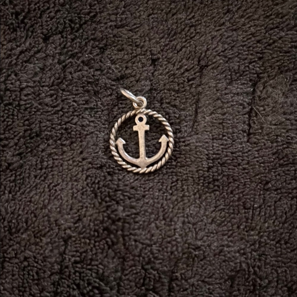 Silver Anchor Pendant